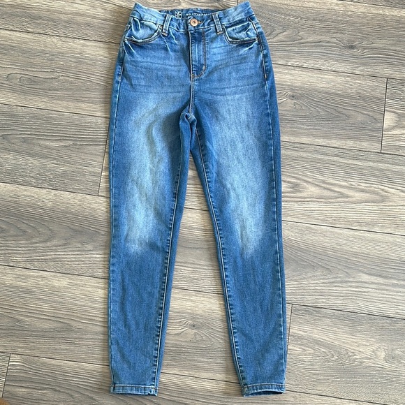 No Boundaries Denim - No Boundaries Blue High Rise Jeans Classic Fit